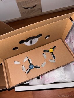 Robotický vysávač ETA - 3