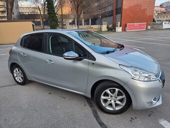Peugeot 208 1,2 PureTech Style - 3