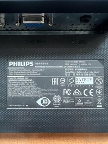 Predám monitor Philips - 3