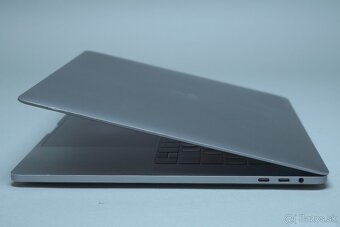 ZÁRUKA/Macbook Pro 15.4" TB/I7 2.9GHZ/16GB RAM/512GB SSD/CZ - 3