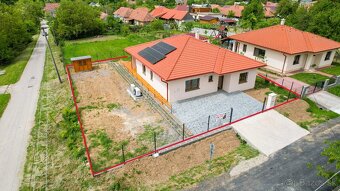 Novostavba na predaj , pozemok 665 m2 . Výhradne u nás - 3