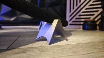 Stojančeky pod reproduktorové káble - 3