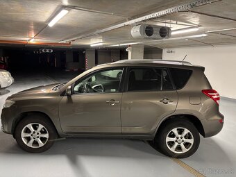 Toyota RAV4 2010 - 3