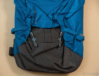 DEUTER Guide Lite 30+ extra ľahký turistický batoh - 3