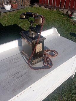 Starožitný telefón. - 3