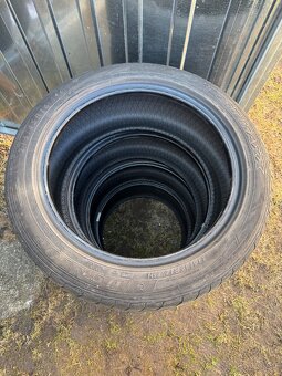 Predám Dunlop 215/45 r16 - 3