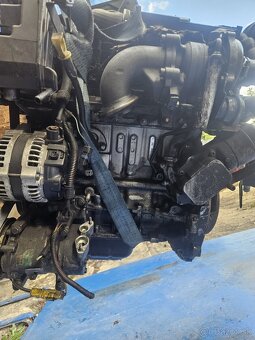 Motor Peugeot 206 1.4 50 kW - 3