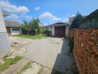 Na predaj: Poschodový rodinný dom v Čachticiach – vhodný aj - 3