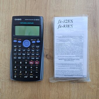 Vedecka kalkulacka Casio fx-82ES - 3
