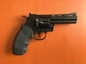 Predám airsoft revolver Colt Python 357 CO2 + príslušenstvo - 3