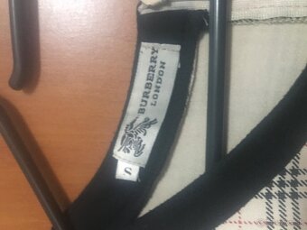 NOVÉ BURBERRY damske saty S made in italy - 3
