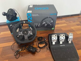 Logitech G920 Driving Force a Logitech Driving Force Shifter - 3