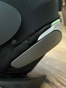 Cybex Cloud T + základňa - 3