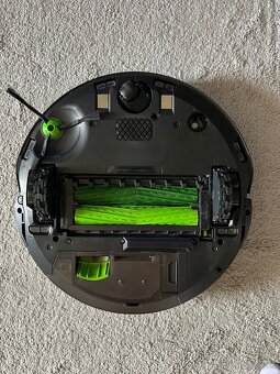 robotický vysávač iRobot Roomba Combo j7+ - 3