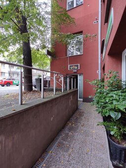 Obchodný priestor s výkladmi na PREDAJ, Záhradnícka – RUŽINO - 3