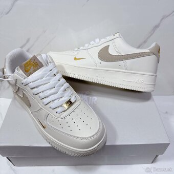 Nike Air Force1 Gold - 3