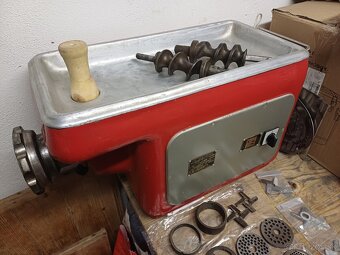 Mlyncek na mäso - 3