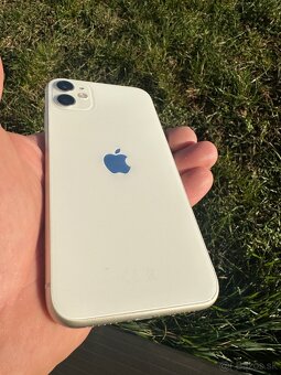 iPhone 11 White 64 GB - 3