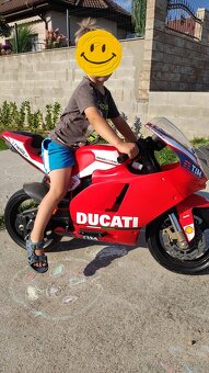Motorka PegPerego Ducati GP 330W - 3
