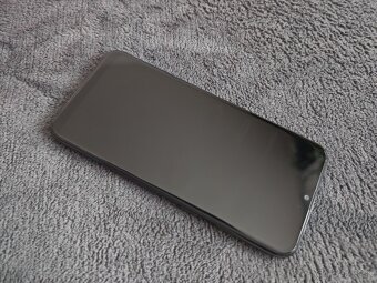 Samsung Galaxy A20e - 3