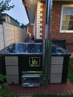 Hranatá akrylátová vírivka PREMIUM - 3