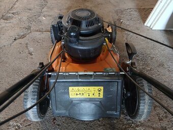 Kosačka s pojazdom - 3