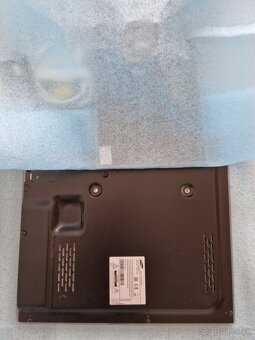 Samsung televízor 32" UE32D6100SW - 3