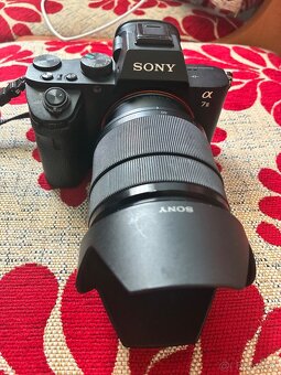 Sony Alpha 7 II + Sony 28–70 mm OSS - 3