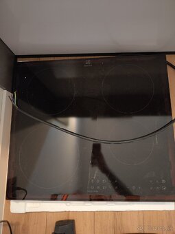Indukčná varná doska Electrolux LIR60430 - 3