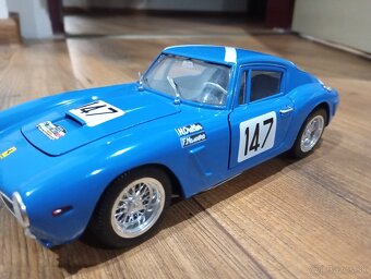 1:18 Ferrari 250GT Berlinbette 61 - 3