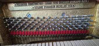 Predám pianíno (klavír) Petrof - 3