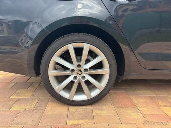 Octavia 3 Combi 2.0 TDI 2013 - 3