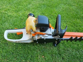 Noznice na zivy plot - Plotostrih Stihl HS45 - 3