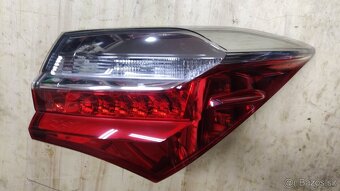 Toyota Corolla XI E16 2013 - 2018 - Prava zadna lampa - 3