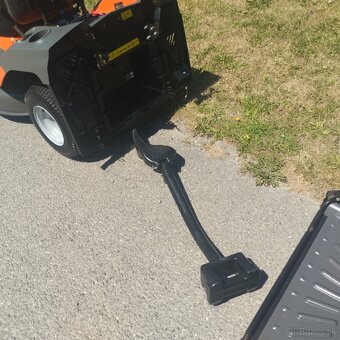 Traktorová kosačka Husqvarna CTH126. - 3