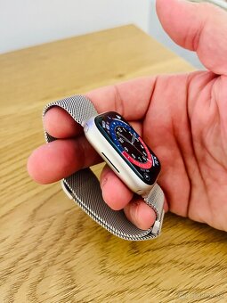 Apple iWatch 7 - 3