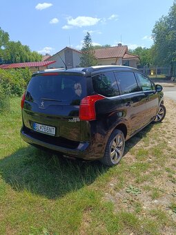 Predám 7 miestne auto PEUGEOT 5008 110kW, 2.0 hdi - 3