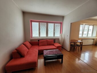 Prenájom 2 izbový byt centrum BB - 3