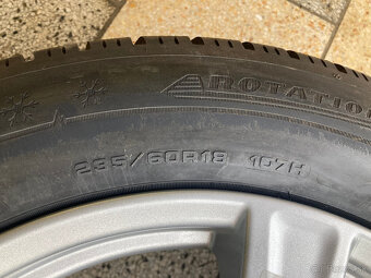 235/60 R18 zimní pneu Dunlop - SUV - 3