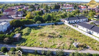 NA PREDAJ - SLNEČNÉ STAVEBNÉ POZEMKY - PAVLICE, 185 EUR/m² - 3