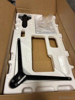 Samsung S27C310EAU 27" Full HD LED - 3