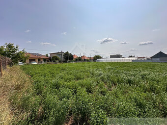 Päť slnečných pozemkov v rôznych veľkostí v kúpeľnom meste - 3