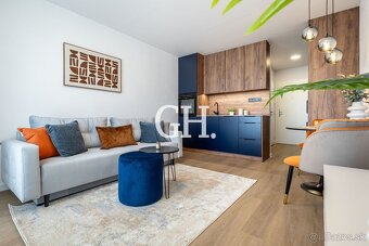 Modrý klenot v centre mesta | KARPATSKÁ - Kuzmányho | 1-izbo - 3