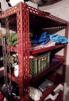 masívný regál - 3