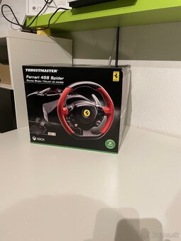 Thrustmaster Ferrari 458 Spider Racing Wheel pre Xbox - 3