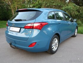 Predám Hyundai i30 2013 CRDi AUTOMAT + ťažné - AJ NA SPLÁTKY - 3