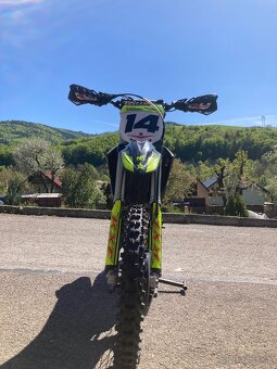 Kawasaki KXF 250 - 3