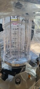 Pneumatická zberná nádoba na olej 80L s odsávaním
- 3
