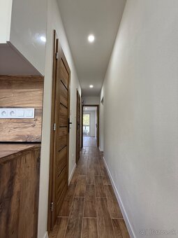 2 izb. byt s loggiou KVP Titogradská, nová rekonštrukcia - 3