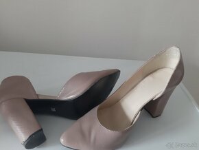 Mam na predaj topanky - 3